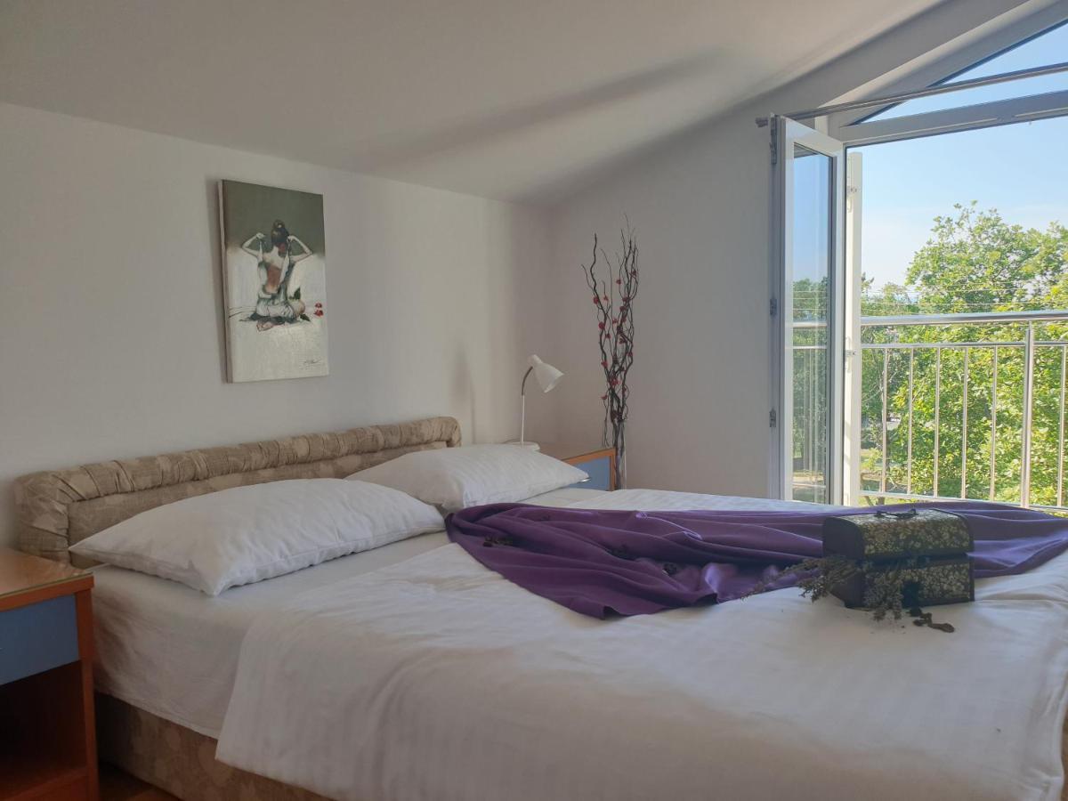 Apartments Mare & Mons Deluxe Malinska Dış mekan fotoğraf