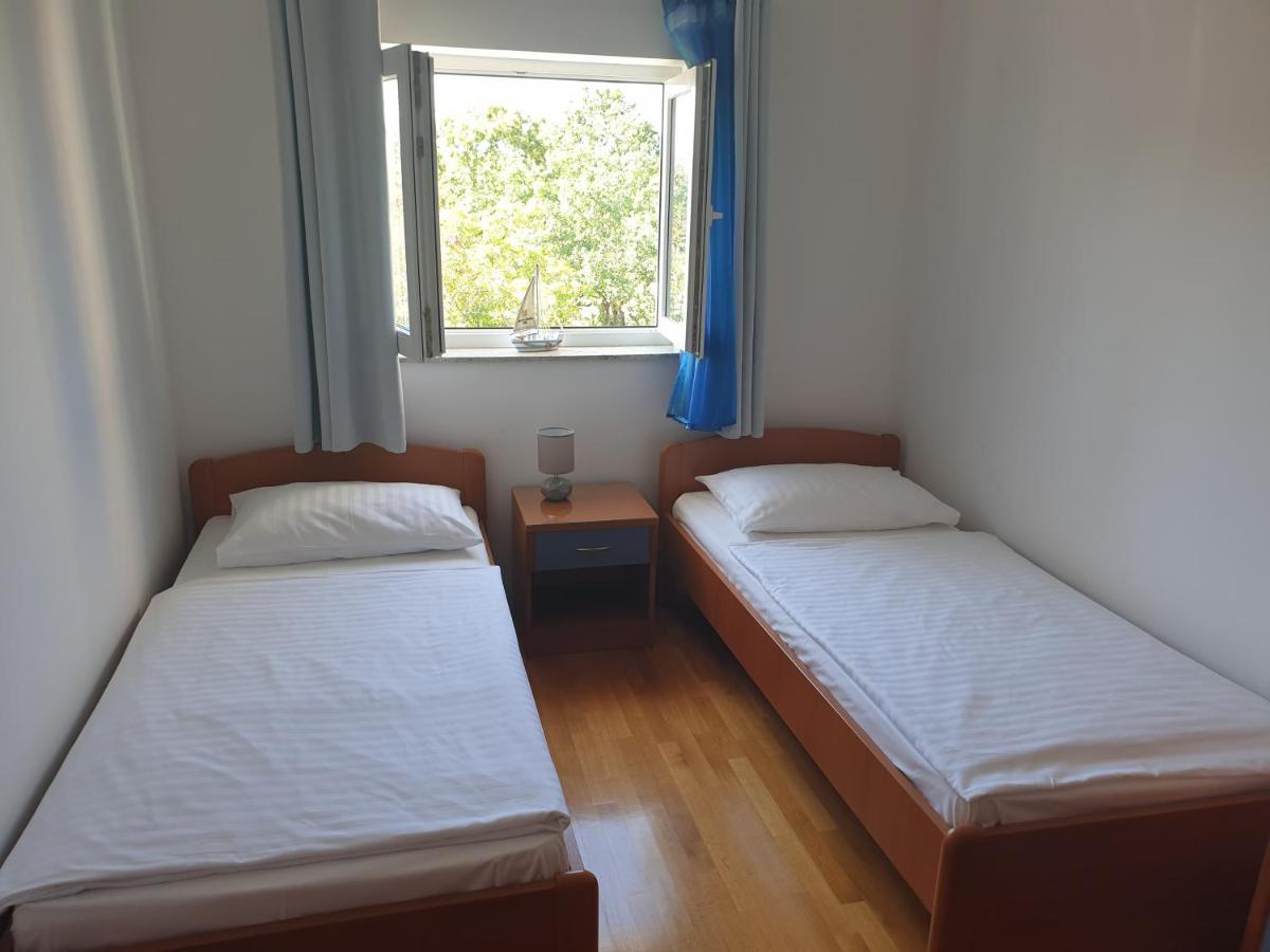 Apartments Mare & Mons Deluxe Malinska Dış mekan fotoğraf