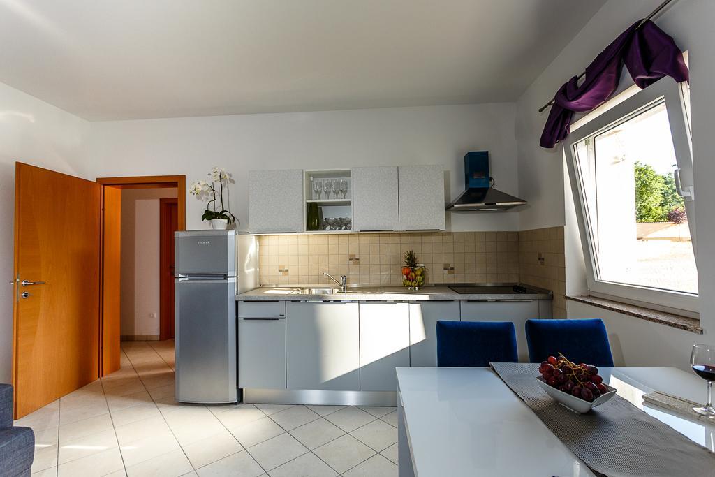 Apartments Mare & Mons Deluxe Malinska Dış mekan fotoğraf