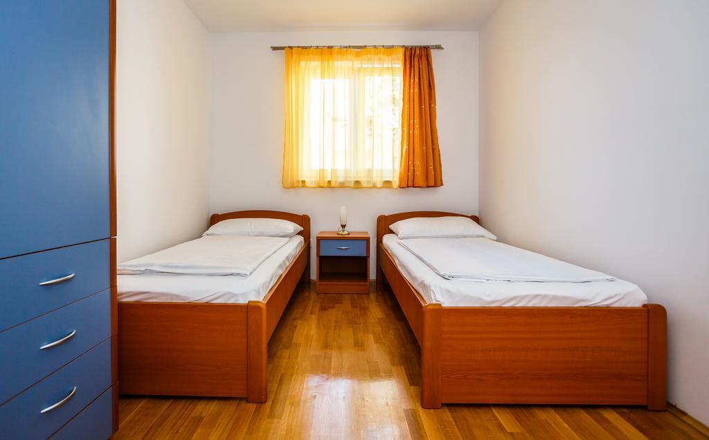 Apartments Mare & Mons Deluxe Malinska Dış mekan fotoğraf