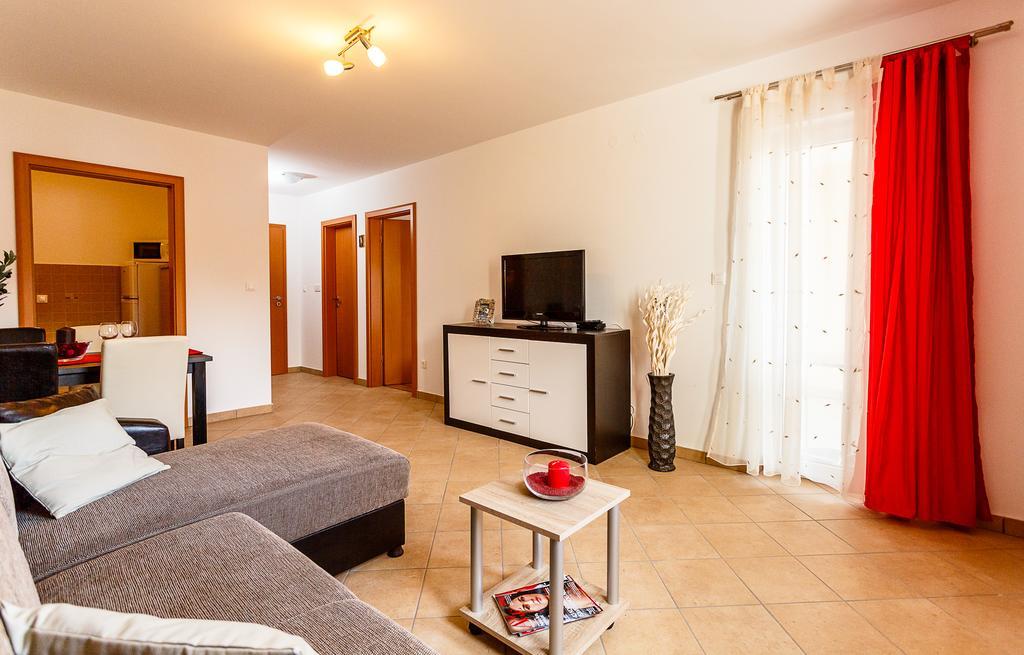 Apartments Mare & Mons Deluxe Malinska Dış mekan fotoğraf